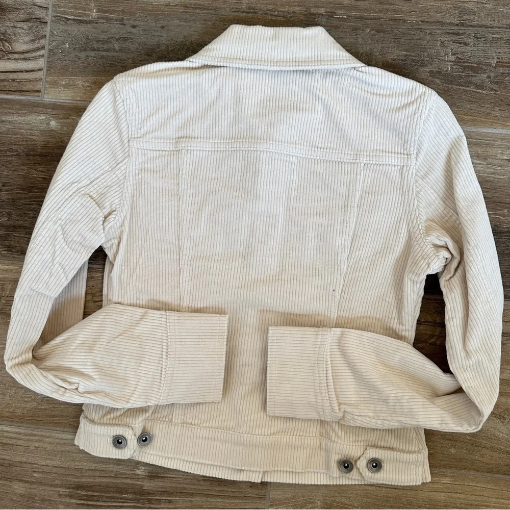 Callipygian Corduroy Trucker Jacket in Vanilla - Picture 2 of 6